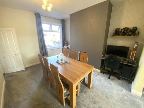 2 bed Terraced for sale Image 9