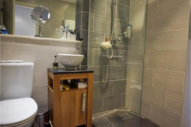 Master En-suite