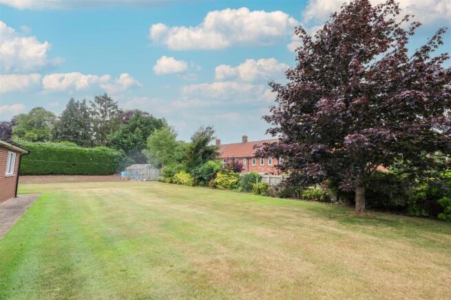 3 bed Detached Bungalow for sale Image 8