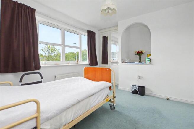 4 bed Detached for sale Image 9