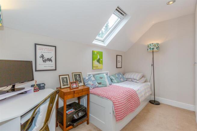 8427392-interior07.jpg