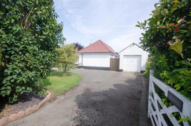 SINGLE GARAGE