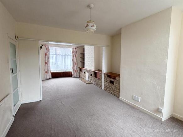 26 Main St Loddington-11.jpg