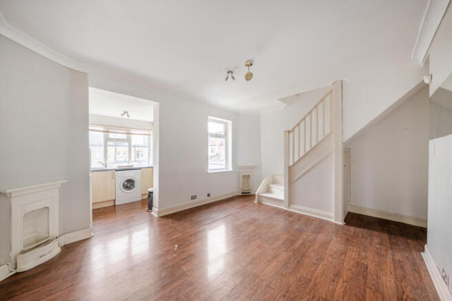 1383832-2-691dd24...