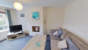 Flat 1, 100, Holyrood Road, Old Town, Edinburgh EH8 8AJ