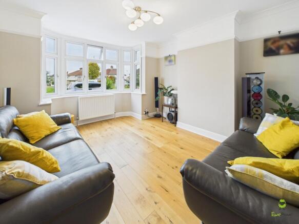 Presented by Clinton at EweMove Bexleyheath and Da