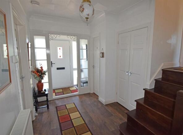 Hallway.JPG