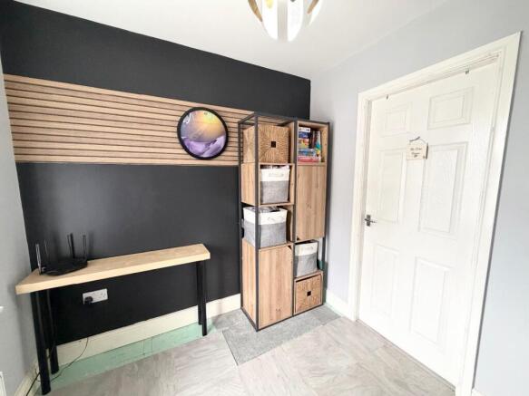 4 bed Semi-Detached for sale Image 10