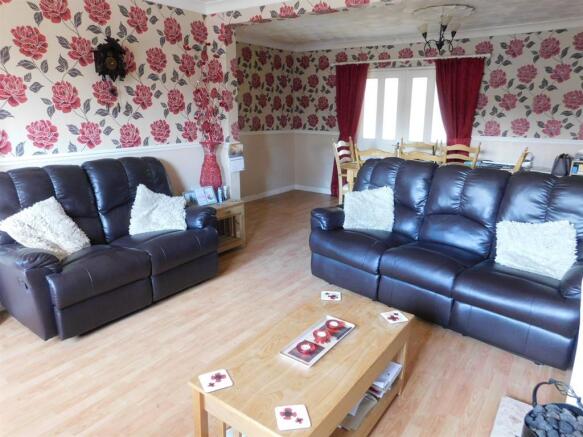 Lounge 2