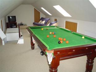 LOFT ROOM