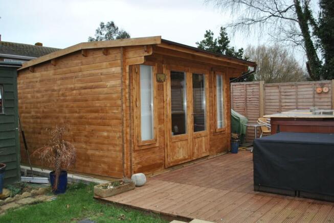 SUMMER HOUSE