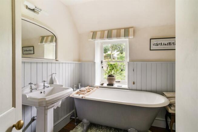 Donnywell Cottage 320993  (20).jpg
