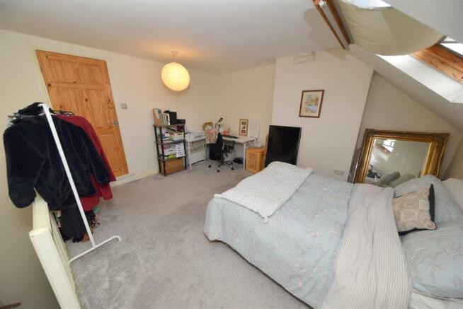 bed3.2.JPG