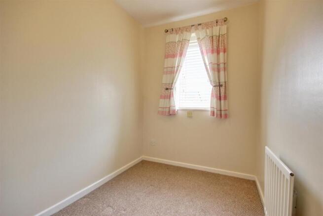 3 bed Semi-Detached for sale Image 6