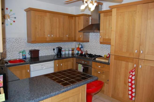 Fitted kitchen
