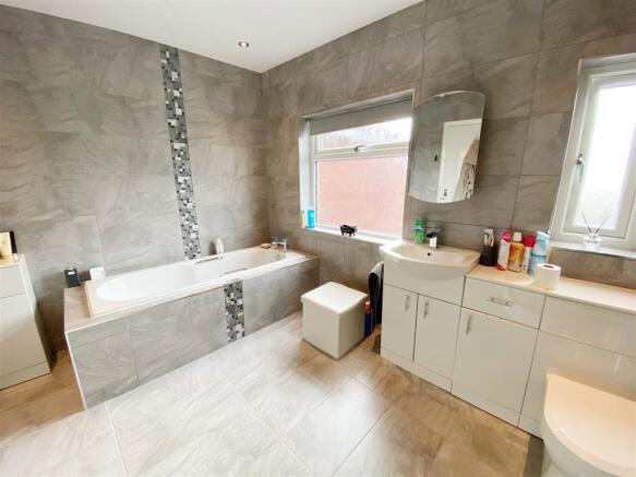 bath 3.jpg
