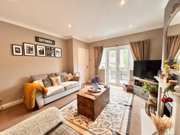 2 bed Terraced for sale Image 7