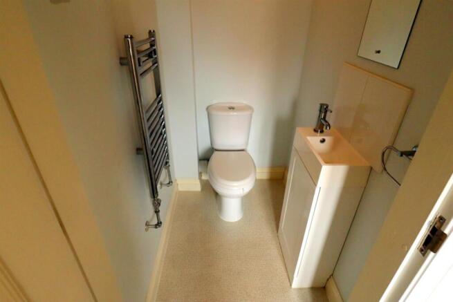 3 bed House for sale Image 4