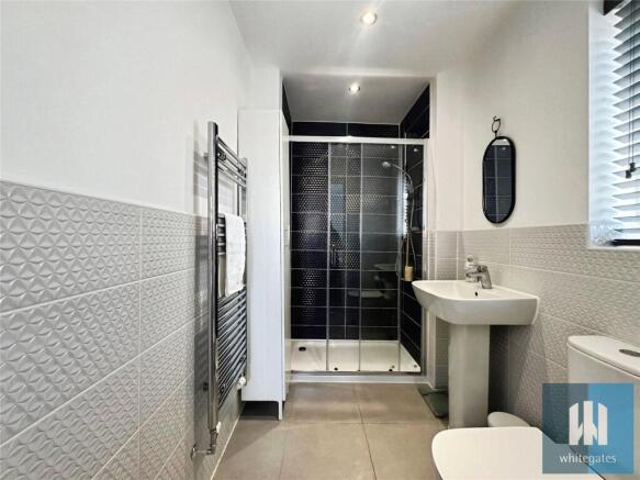 4 bed Detached for sale Image 10