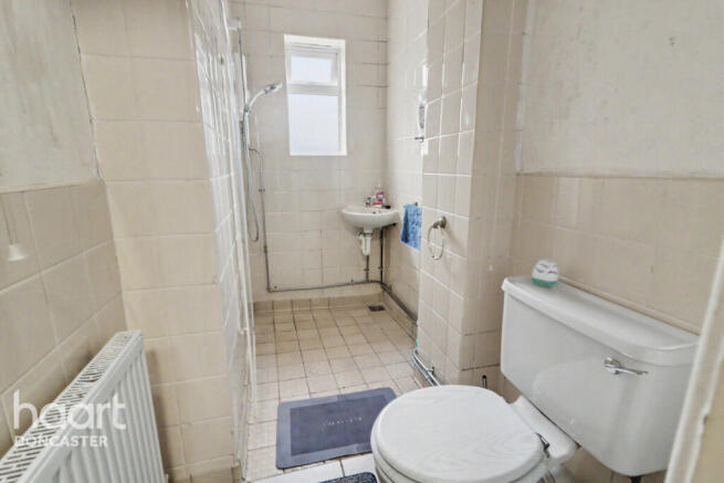 3 bed Semi-Detached for sale Image 5