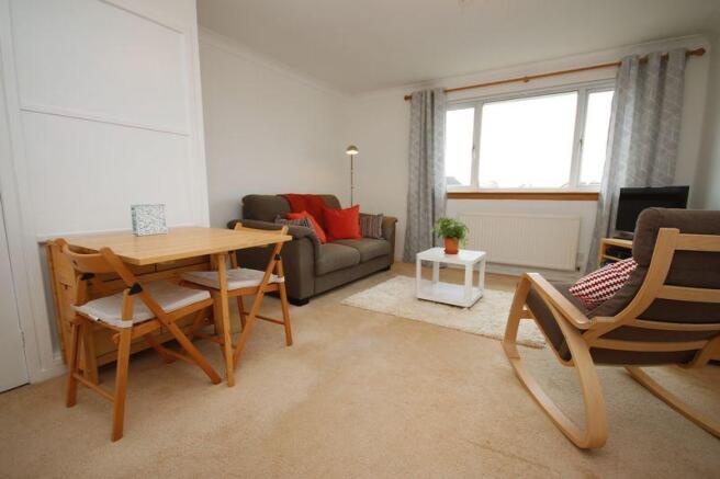 Lounge/Diner (3)