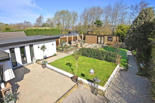 4 bed Detached for sale Image 4