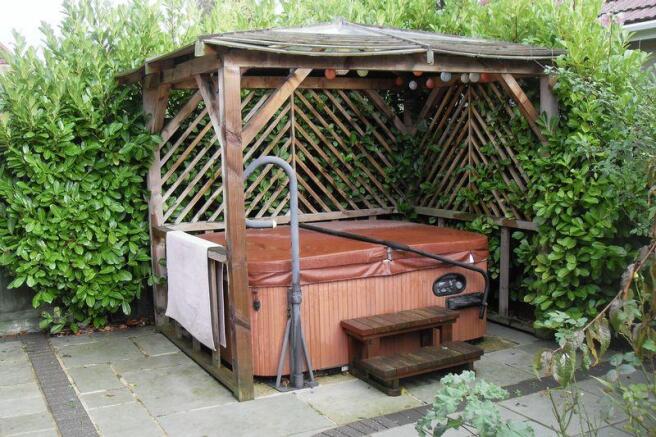 Hot tub