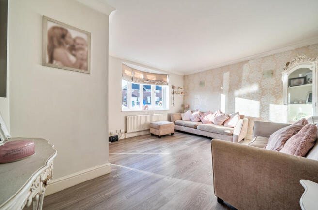 1386548-2-692ecad...