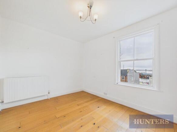 4 bed End of Terrace for sale Image 9