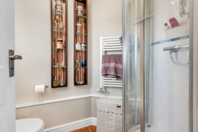 Ensuite.jpg