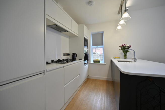 1 bed Apartment to rent Image 11