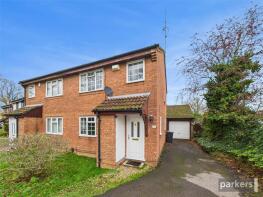 2, Woodfield Way, Theale, Reading RG7 5AB