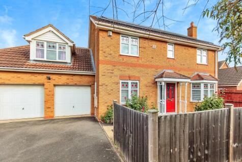 Stephenson Close, Yaxley, Peterborough