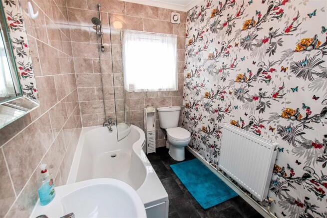 LUXURY GROUND FLOOR BATHROOM