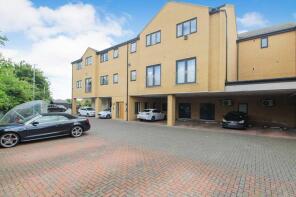 Flat 3, Abbey Chase, Abbey Fields, Elstow MK42 9EW
