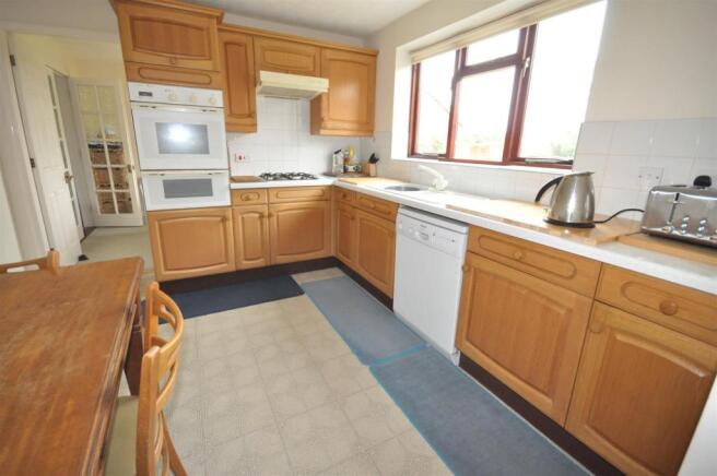 BREAKFAST KITCHEN