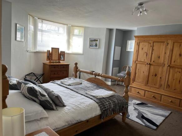 2 bed Apartment for sale Image 8