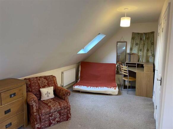 Bedroom Alternative View