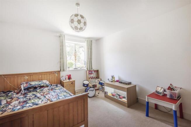 Bedroom 4.jpg