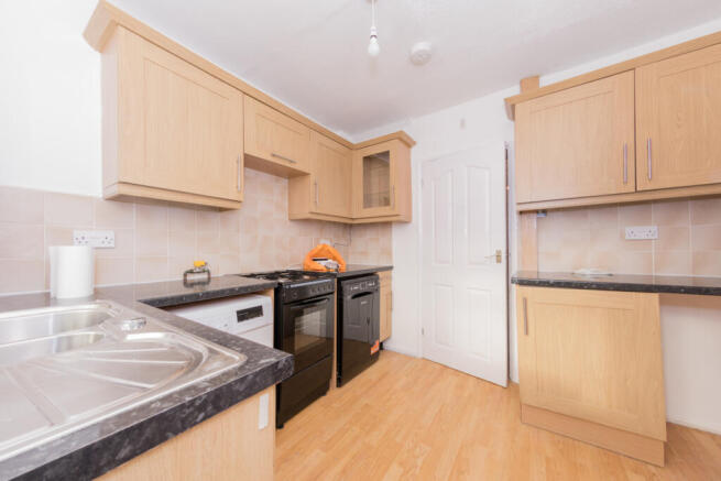 4 bed Terraced to rent Image 4