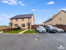 17, Llys Y Brenin, Whitland SA34 0AQ