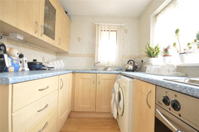 Sandlewood Close, Leeds, West Yorkshire photo 3
