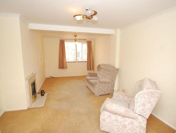 Sitting/dining room
