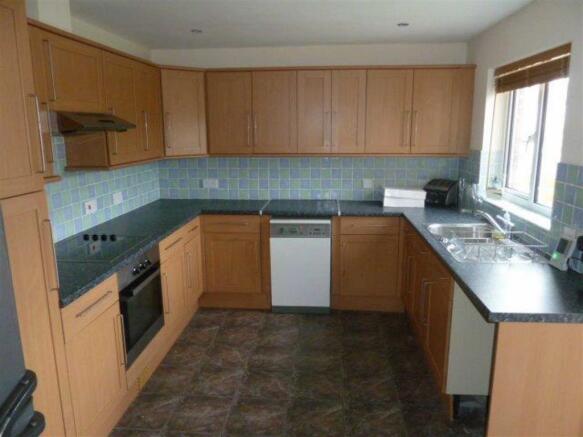 Kitchen/ Breakfast Room