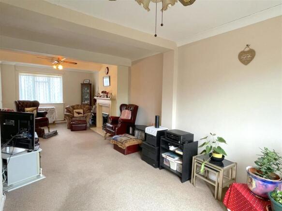 Lounge (2).jpeg