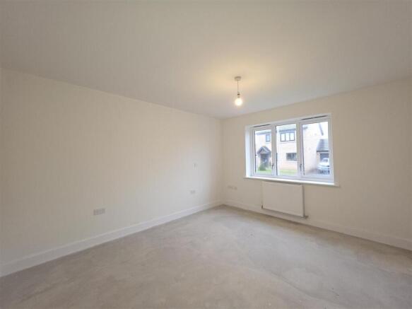 2 bed Semi-Detached Bungalow for sale Image 6
