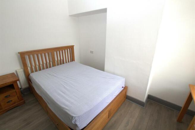 3 bed House to rent Image 11