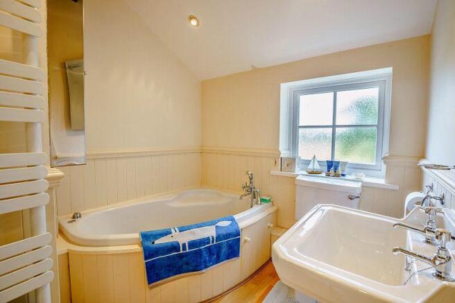 En-suite Bathroom