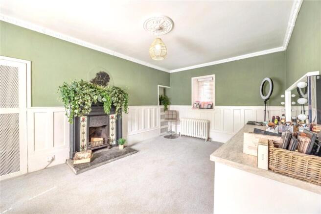 Family Room/6th Bed