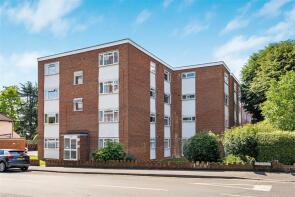 10, 5 Rossendon Court, Clarendon Road, Wallington SM6 8QJ